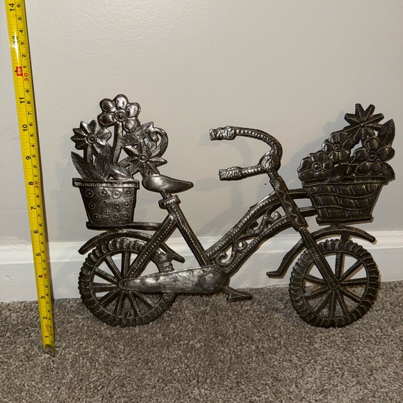 Metal Silver Bicycle Decor - Picture 4 of 7